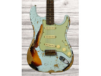 Fender Custom Shop Limited Edition 61 Strat Super Heavy Realic Sonic Blue 3-Color Sunburst Fender Custom Shop Limited Edition 61 Strat Super Heavy Realic Sonic Blue 3-Color Sunburst